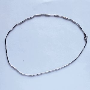 Ball and bar 915 silver necklace